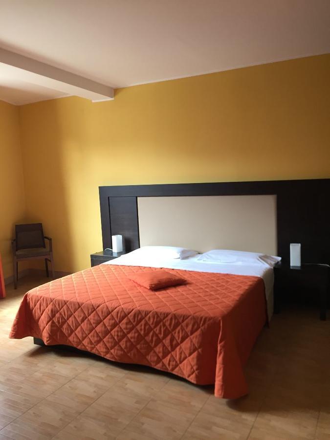 64Rooms Enna Ngoại thất bức ảnh